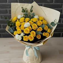 Букет цветов из:  Розы в Миассе