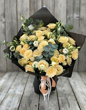 Букет цветов из:  Розы и Лизиантусы #REPLACE_PRED# Миассе
