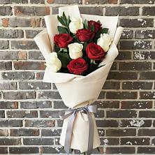 Букет цветов из:  Розы в Миассе