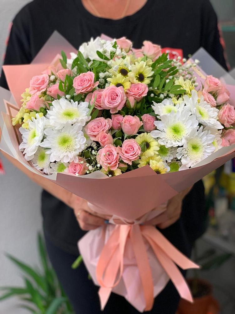 Букет цветов из: Розы и Хризантемы в Миассе