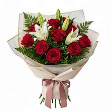 Букет цветов из:  Лилии и Розы в Миассе