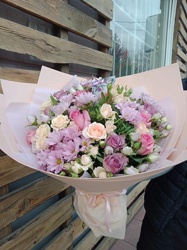 Букет цветов из: Розы и Хризантемы в Миассе