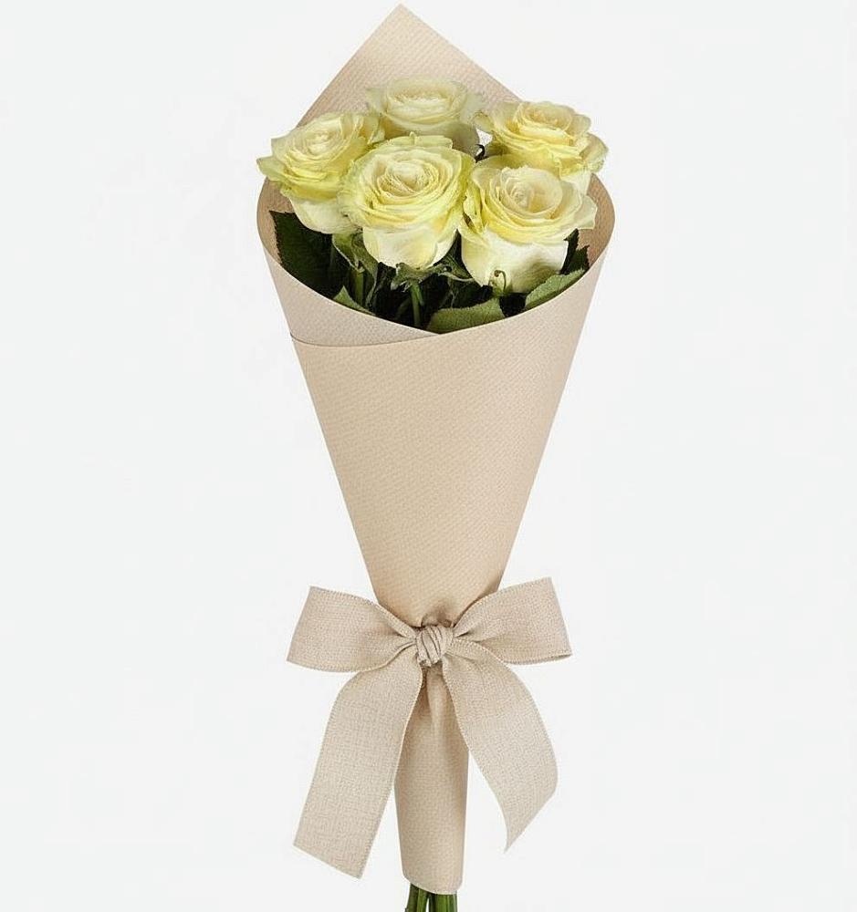 Букет цветов из: Розы в Миассе