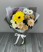 Букет цветов из:  Розы, Герберы и Хризантемы в Миассе