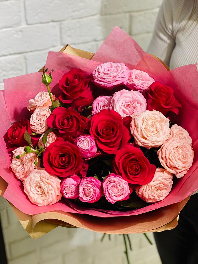 Букет цветов из: Розы в Миассе