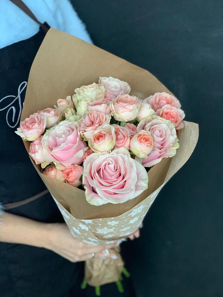 Букет цветов из: Хризантемы и Розы в Миассе