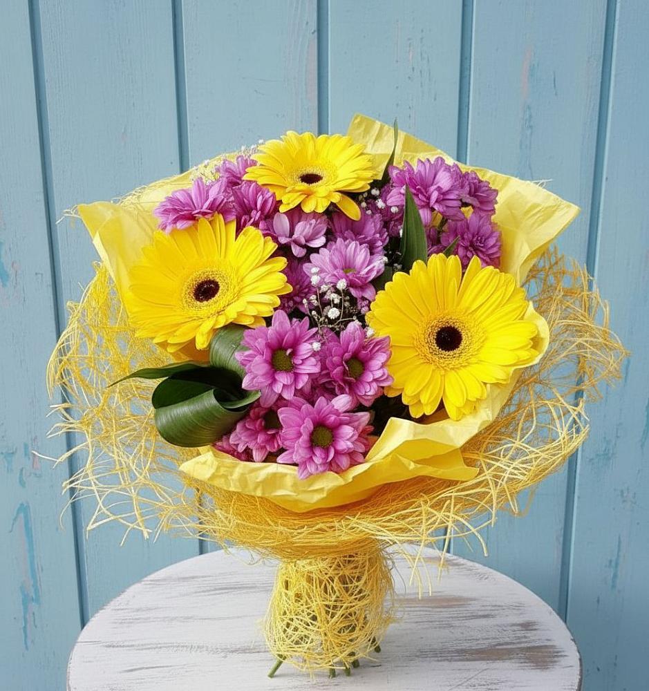 Букет цветов из: Хризантемы и Герберы в Миассе