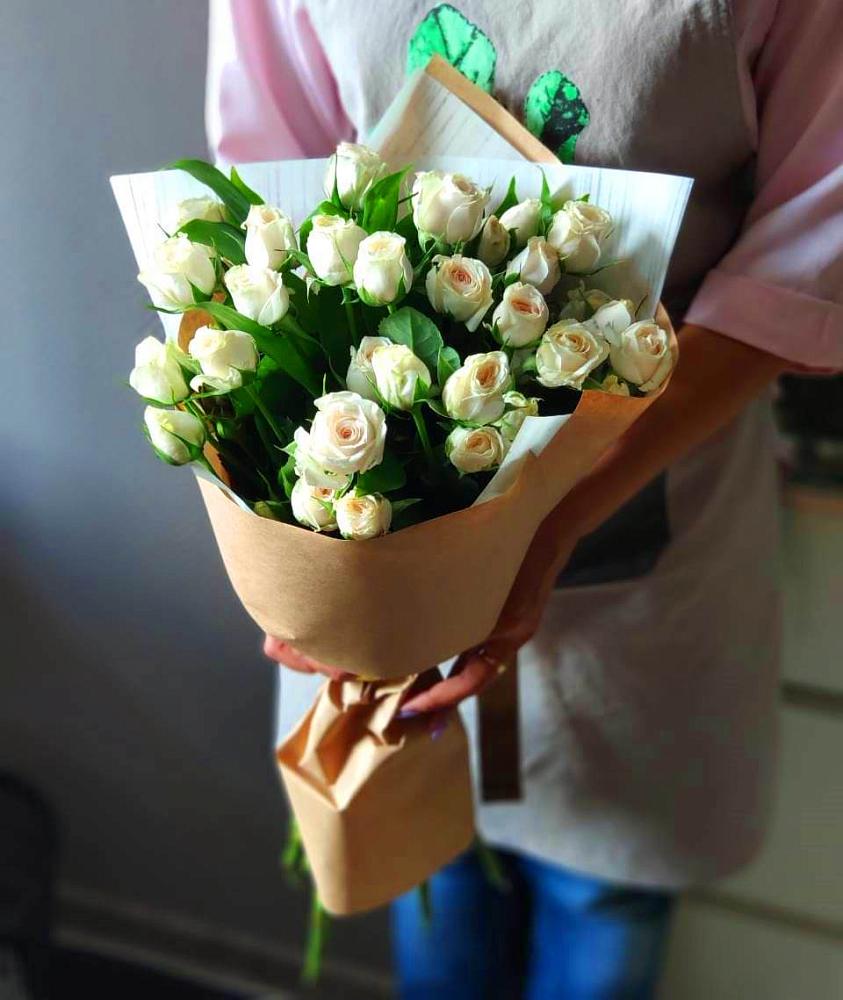 Букет цветов из: Розы в Миассе