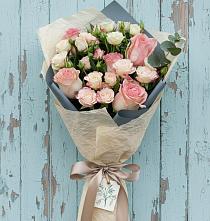 Букет цветов из:  Розы в Миассе