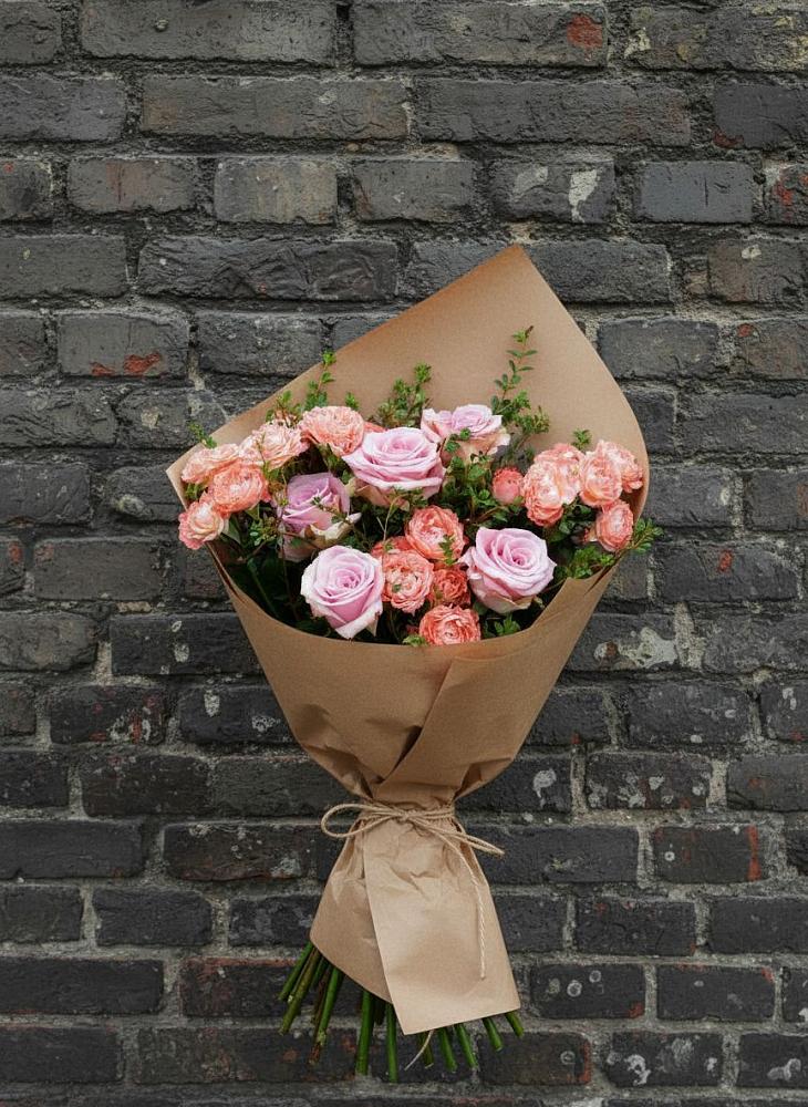 Букет цветов из: Розы в Миассе