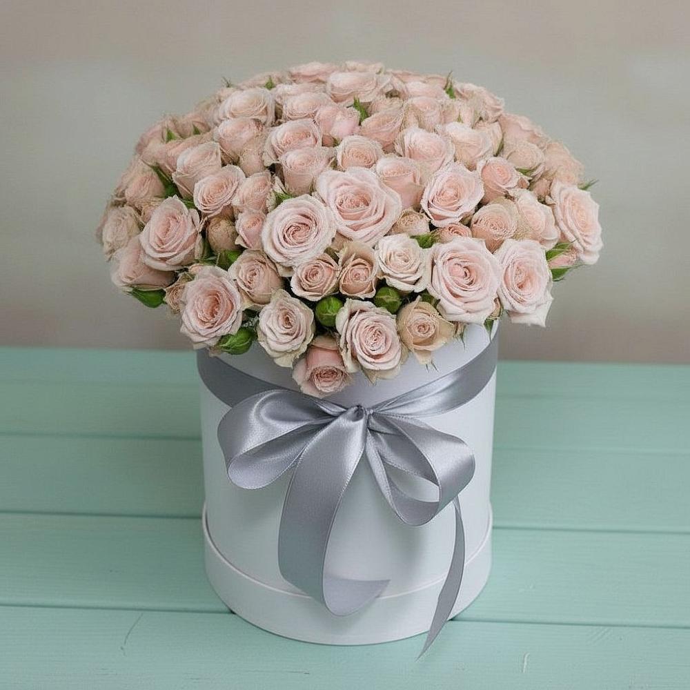 Цветочная композиция из Розы в шляпной коробке в Миассе